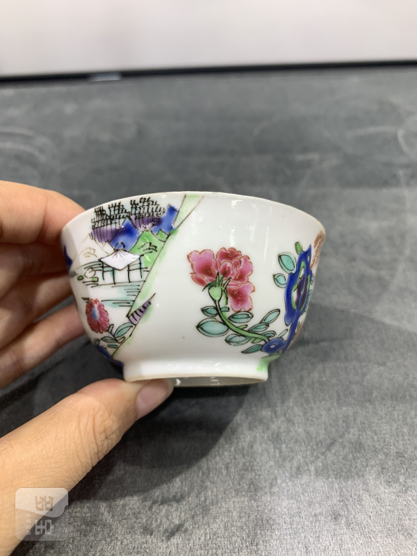 清雍正粉彩安居乐业纹小杯 - 图6